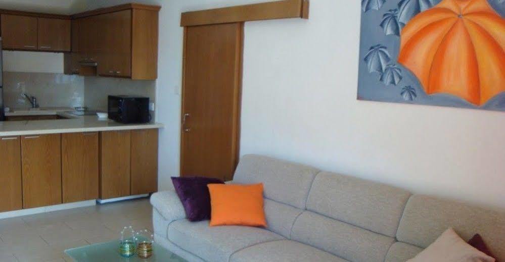 River Beach Apartments Limassol Exterior foto
